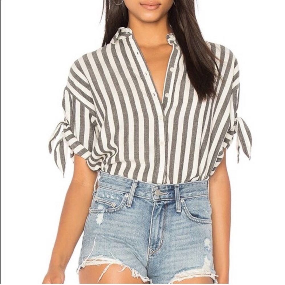 THE GREAT. Charcoal and White Striped Short Sleeve Top